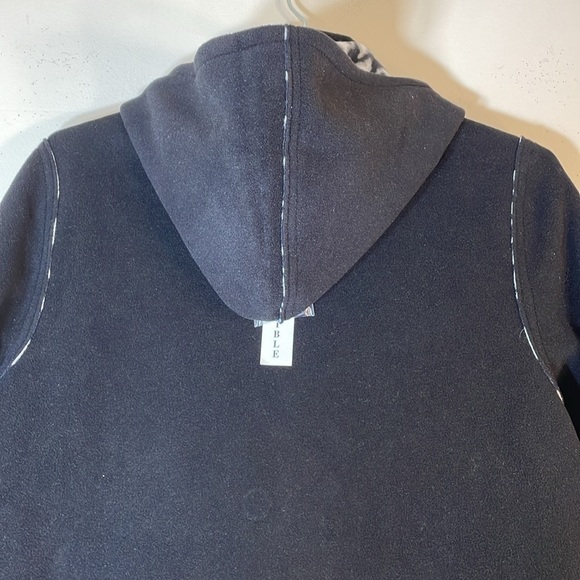 NWT. Susan Graver Weekend Houndstooth Reversible Sherpa Fleece Hooded Coat. XS - Picture 14 of 15